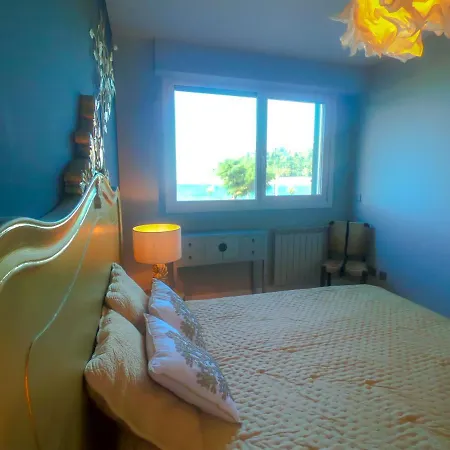 La Madame On La Concha Beach, Seaview Apartment
